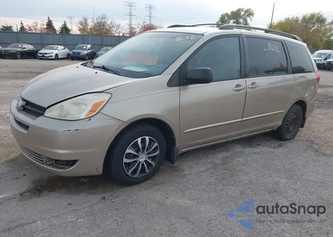 2004 Toyota Sienna Le z USA, uszkodzony, nr VIN 5TDZA23C94S079130